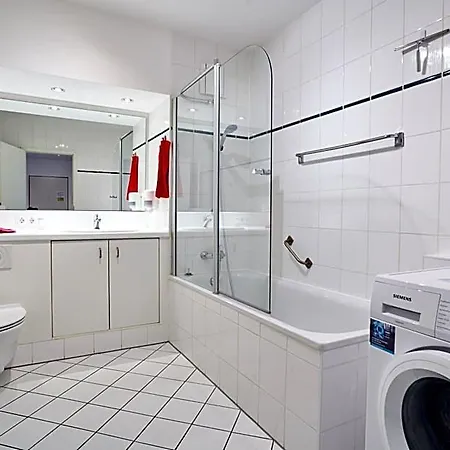 Sun Balcony Friedrichstadt Aparthotel 3*